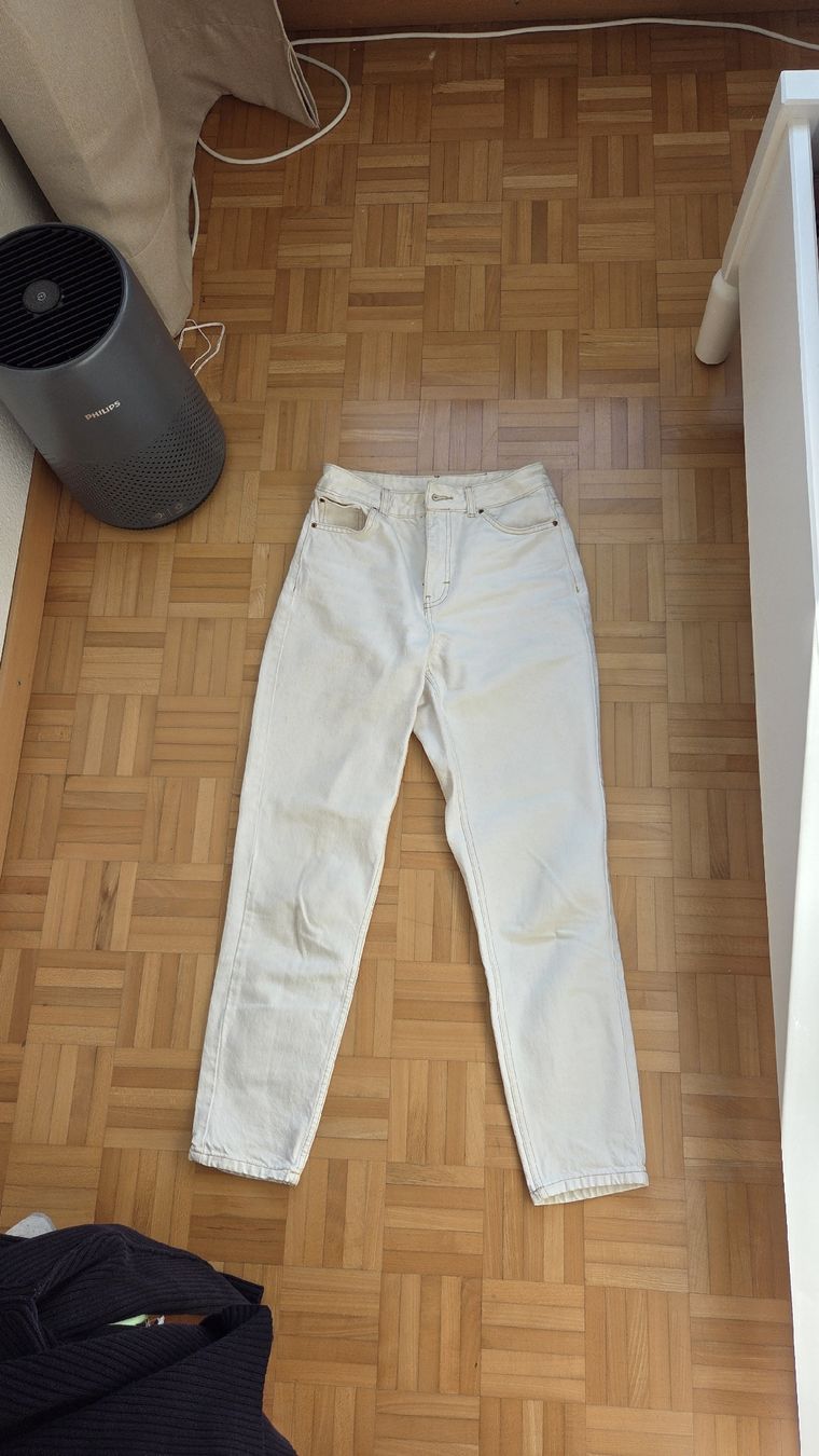 Topshop Jeans: Weisse Mom Jeans by Topshop – Usato da Zürich venduto da jul_l28v 1