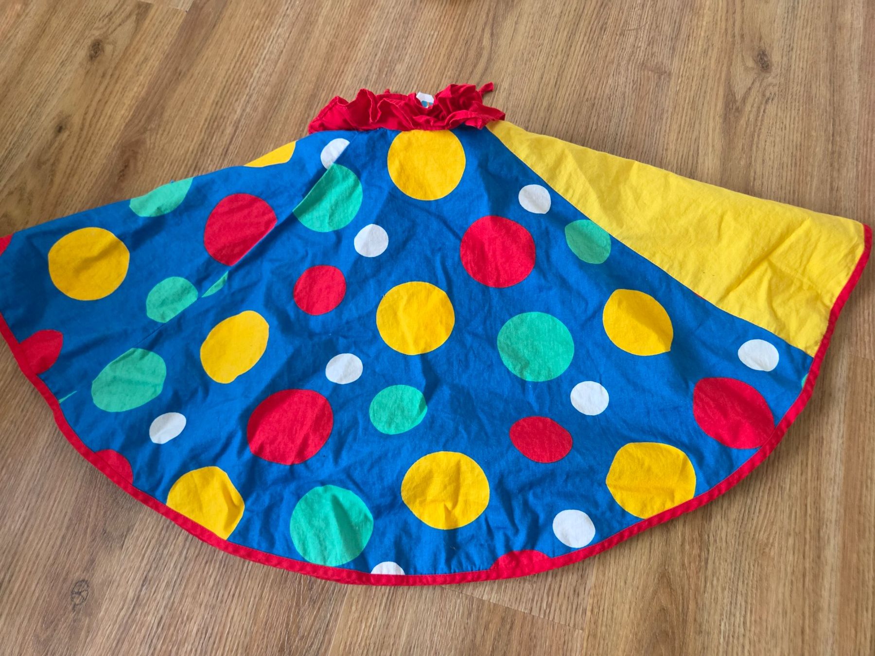 Costumi: Kostüm Clown mit Hut, Gr. 116 – Usato da Heinrichswil venduto da frankie19860 5