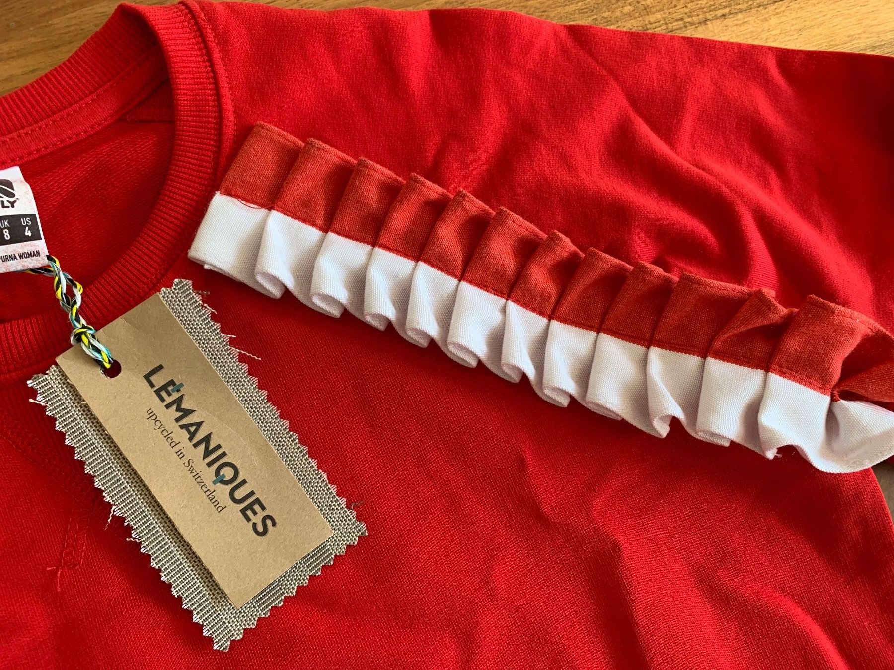 Maglioni & Felpe: LEMANIQUES cooler upcycled Pullover Grösse S **NEU** – Nuovo e nell'imballaggio originale da Meiringen venduto da littlered-ridinghood 1