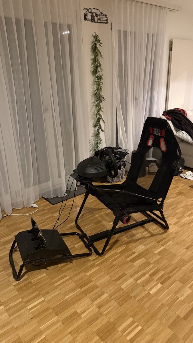 Thrustmaster Controller: Simracing setup trustmaster – Gebraucht aus St.Gallen von Raphael_21 1