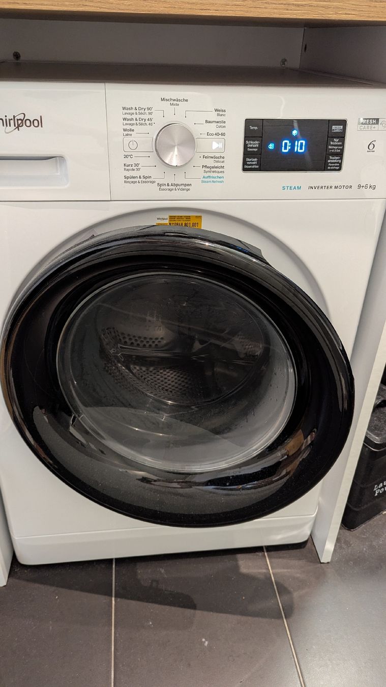 Whirlpool Machines à laver: Whirlpool mois de 1 an – D'occasion à La Tour-de-Peilz par ema_7h8z 1