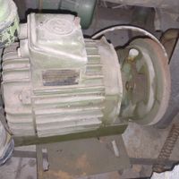 ELEKTROMOTOR