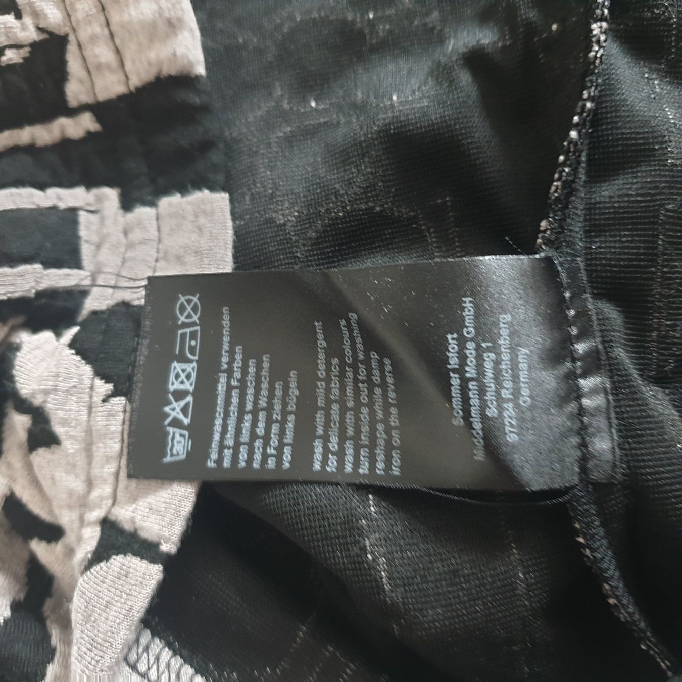 Kleider: VETONO schönes Kleid Gr. III – Gebraucht aus Frenkendorf von Chrigeli01 5