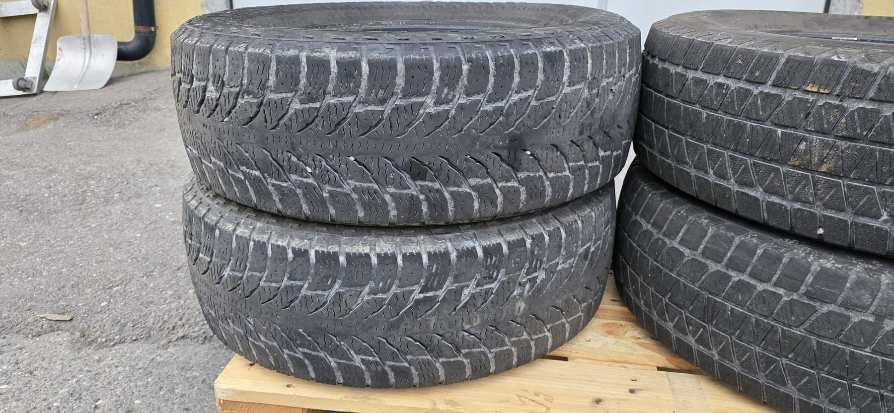 Pneumatici & Ruote complete: pneu lt265/70R17 – Usato da Reichenburg venduto da AK_78 4