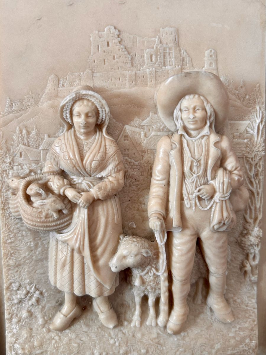 Sculture & Statue: Bas relief calcaire, Coupke de bergers devant ruines – Usato da Petit-Lancy venduto da Pierre_le_voyageur 1