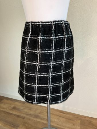 Hübscher Rock mit dehnbarem Bund, Gr. S/M, NEU, NP 69.-