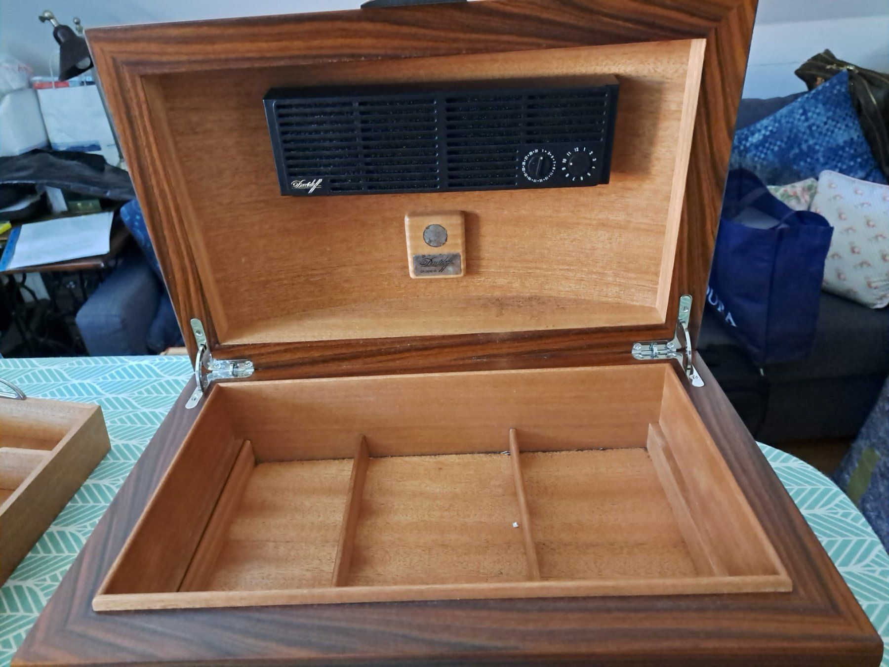 Davidoff Humidor per sigari: Zigarren Humidor – Usato da Wettingen venduto da geo_7yn7 2