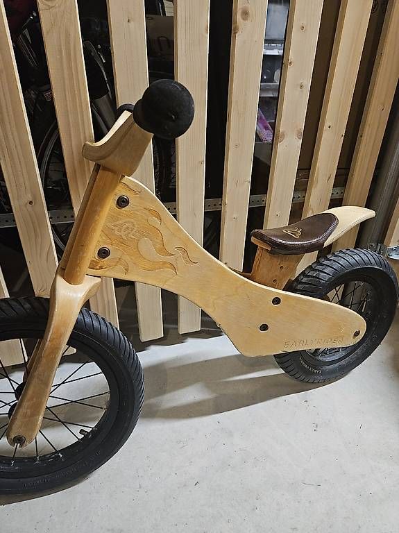 Véhicules pour enfants: Draisienne en bois – D'occasion à Orny par Corinne065