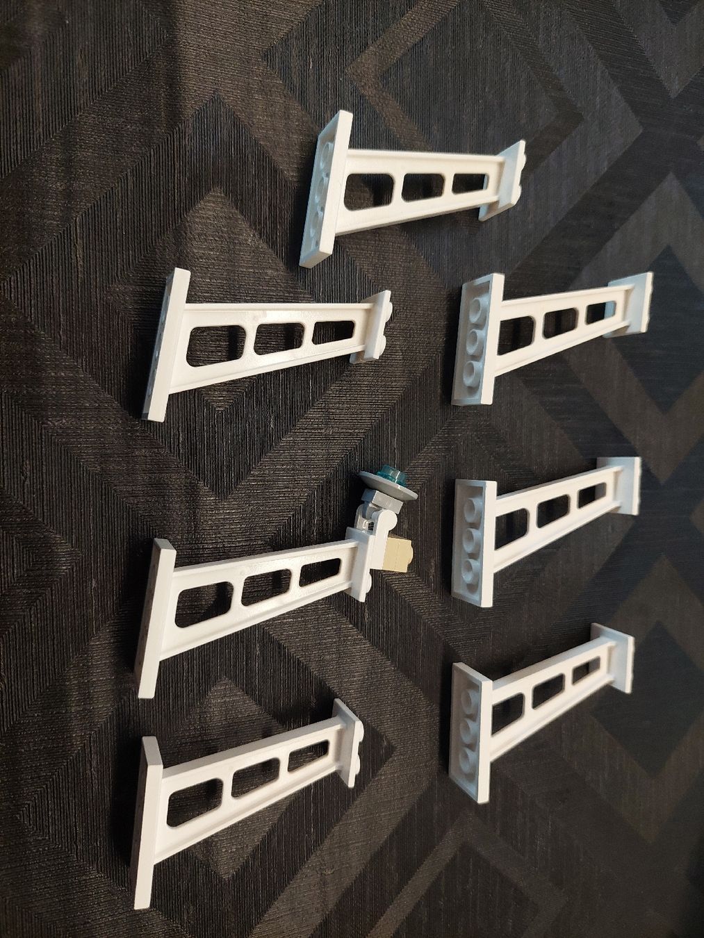 Lego Spielzeuge: 7 Lego  Stützen – Gebraucht aus Zetzwil von sti_x9xf 1
