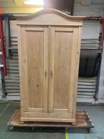 Holzschrank 2-türig antik