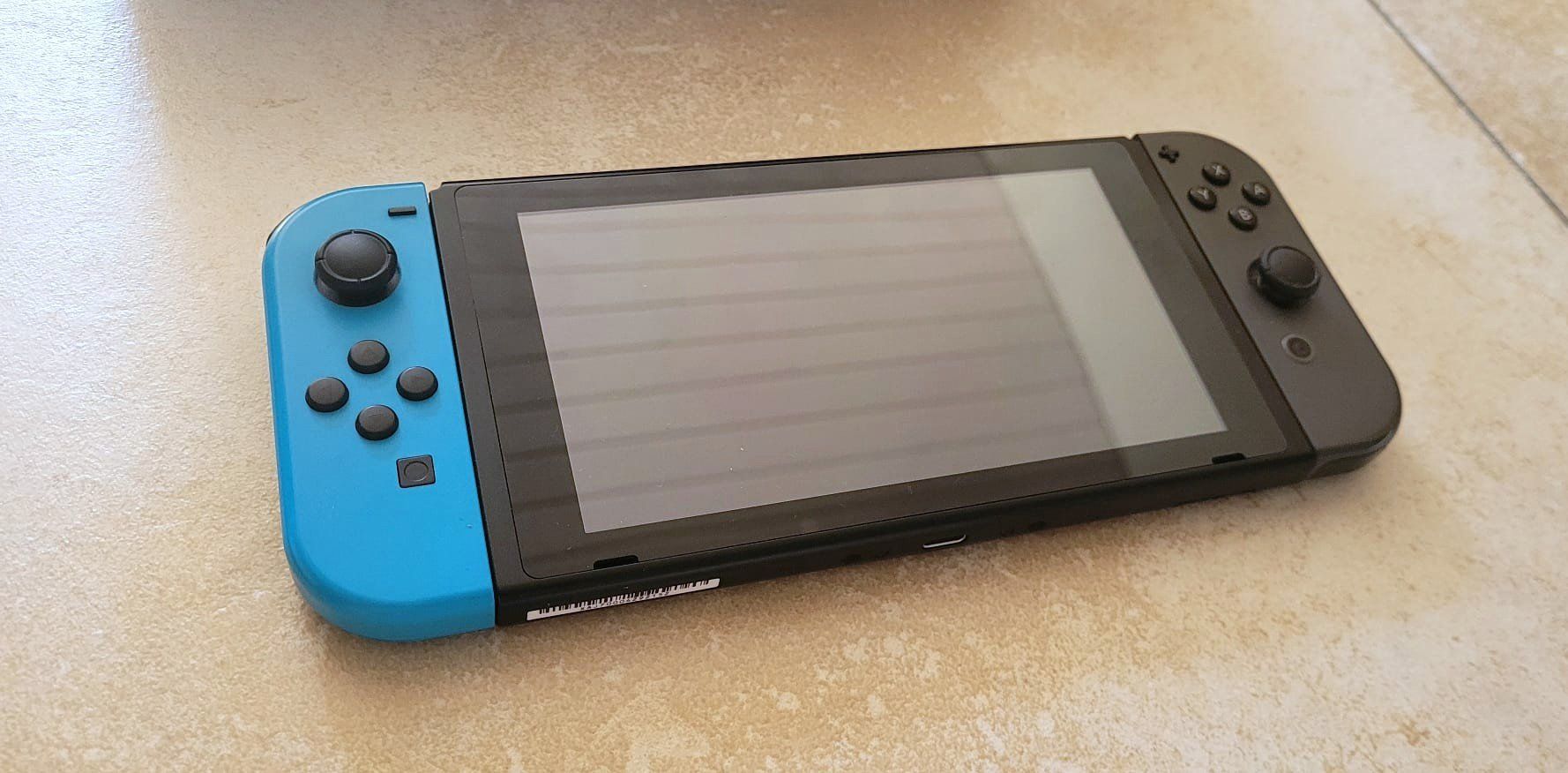 Nintendo Konsolen: Nintendo Switch complète avec accessoires ( Excellent état ) – Gebraucht aus Montagny-Yverdon von jul_5rxc 5