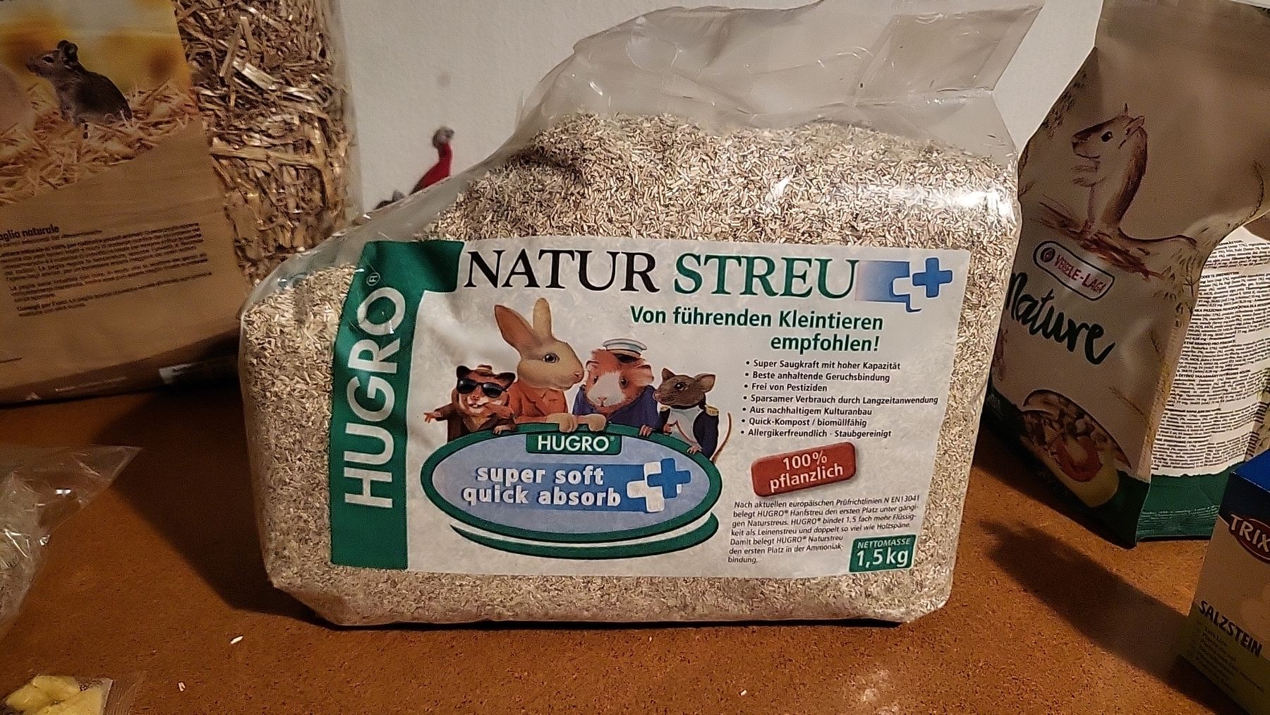 Sonstiges für Büro & Gewerbe: HUGRO Kleintier-Einstreu, natürlich & saugfähig! – Neu (gemäss Beschreibung) aus Biel/Bienne von Reykonaluna
