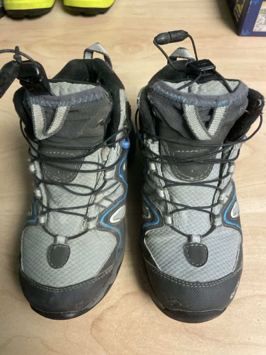 Salomon Herrenschuhe: Salomon Wanderschuhe Gr.30, waterproof – Gebraucht aus Obergerlafingen von cabo4 1