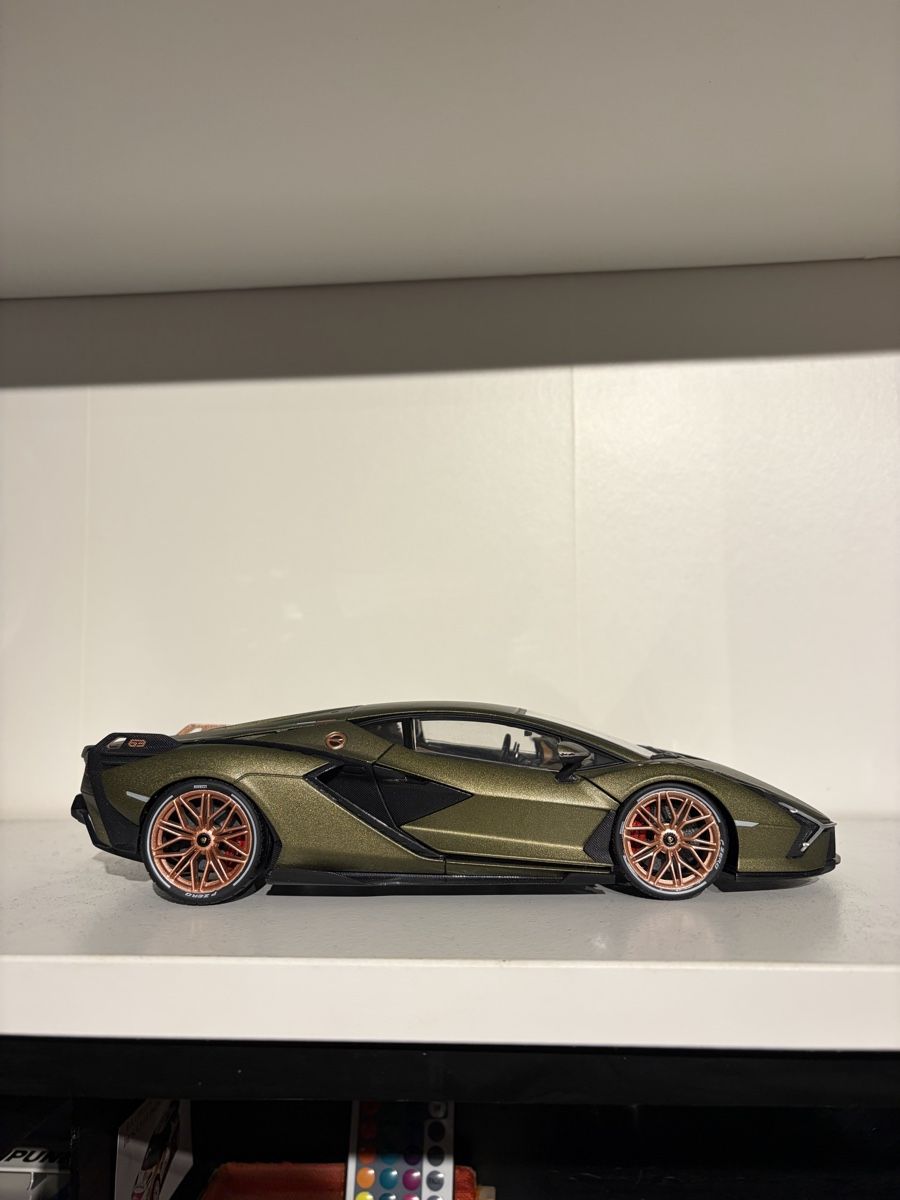 Lamborghini Modellini d'auto: Lamborghini Sian 1/18 – Nuovo (secondo la descrizione) da Gland venduto da rom_x75q 5