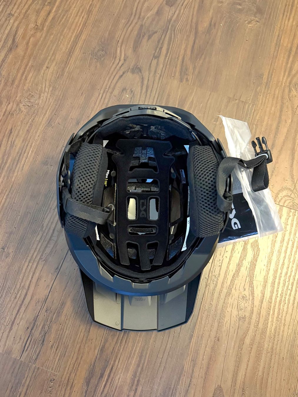 Caschi: TSG Prevention MIPS Helm (NEU) – Nuovo e nell'imballaggio originale da Bern venduto da Philip8boby 1