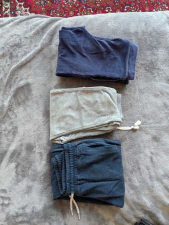 Lot de 3 pantalons enfant 140 9-10 ans diverse couleur
