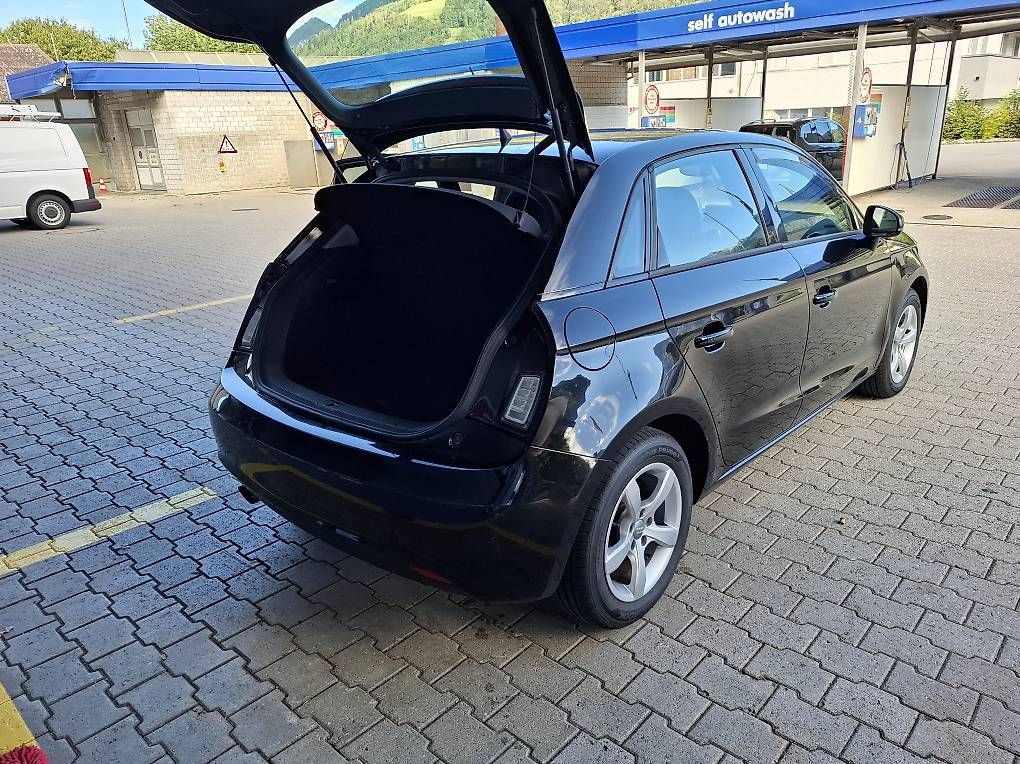 Automobili: Audi A1 1.2 – Usato da La Tour-de-Trême venduto da ts6_s7qk 4