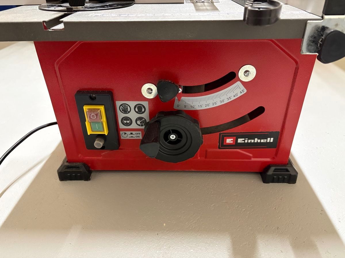 Einhell Tutte le macchine: Einhell Tischkreissäge TC-TS 210 – Usato da Beromünster venduto da Sheldon01 1