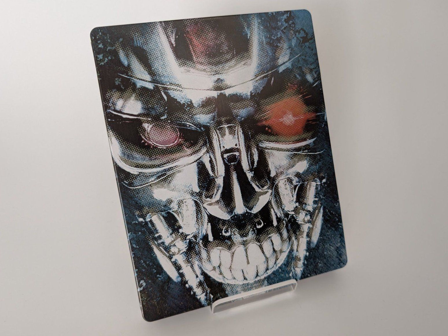 Tous les DVDs: Terminator Steelbook Blu-ray – D'occasion à Ostermundigen par TradeLab