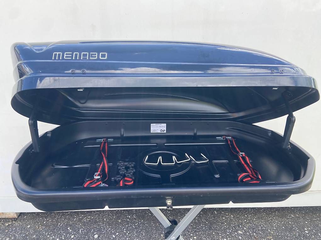 Box da tetto: Kleine kompakte Box MENABO 320 Liter mit oder ohne Träger – Usato da Leuzigen venduto da Doppelrad 1