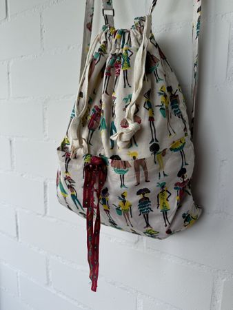 nice things Beuteltasche ecru mit Print
