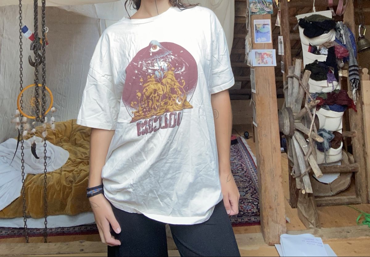T-shirt: Shirt mit Psychedelic Trippy aufdruck  – Usato da Rehetobel venduto da Norea69 1
