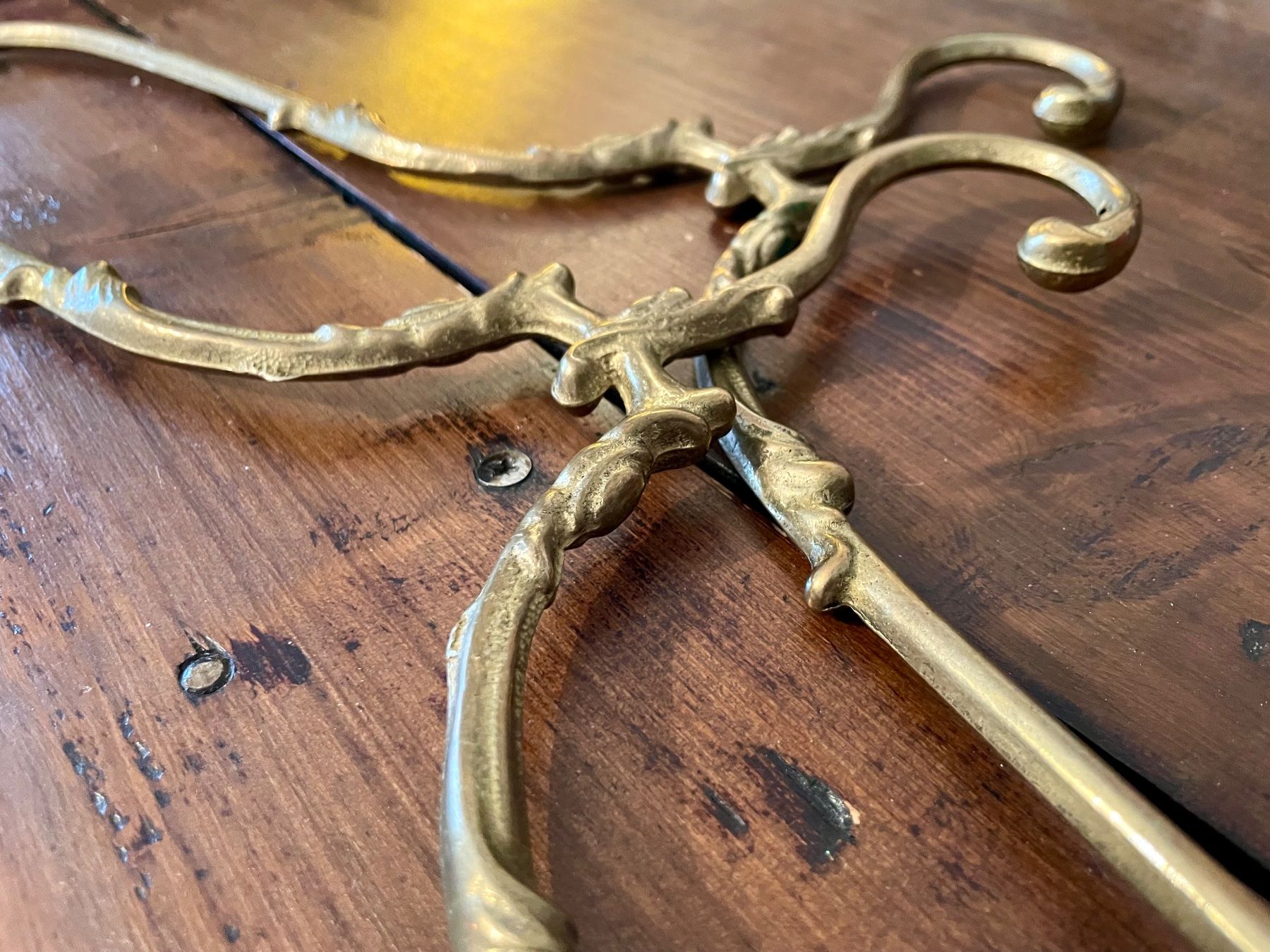 Garderobe: Coppia di Appendini in Ottone – Fine '800 – Gebraucht aus Seseglio von GiacominiAntiques 2
