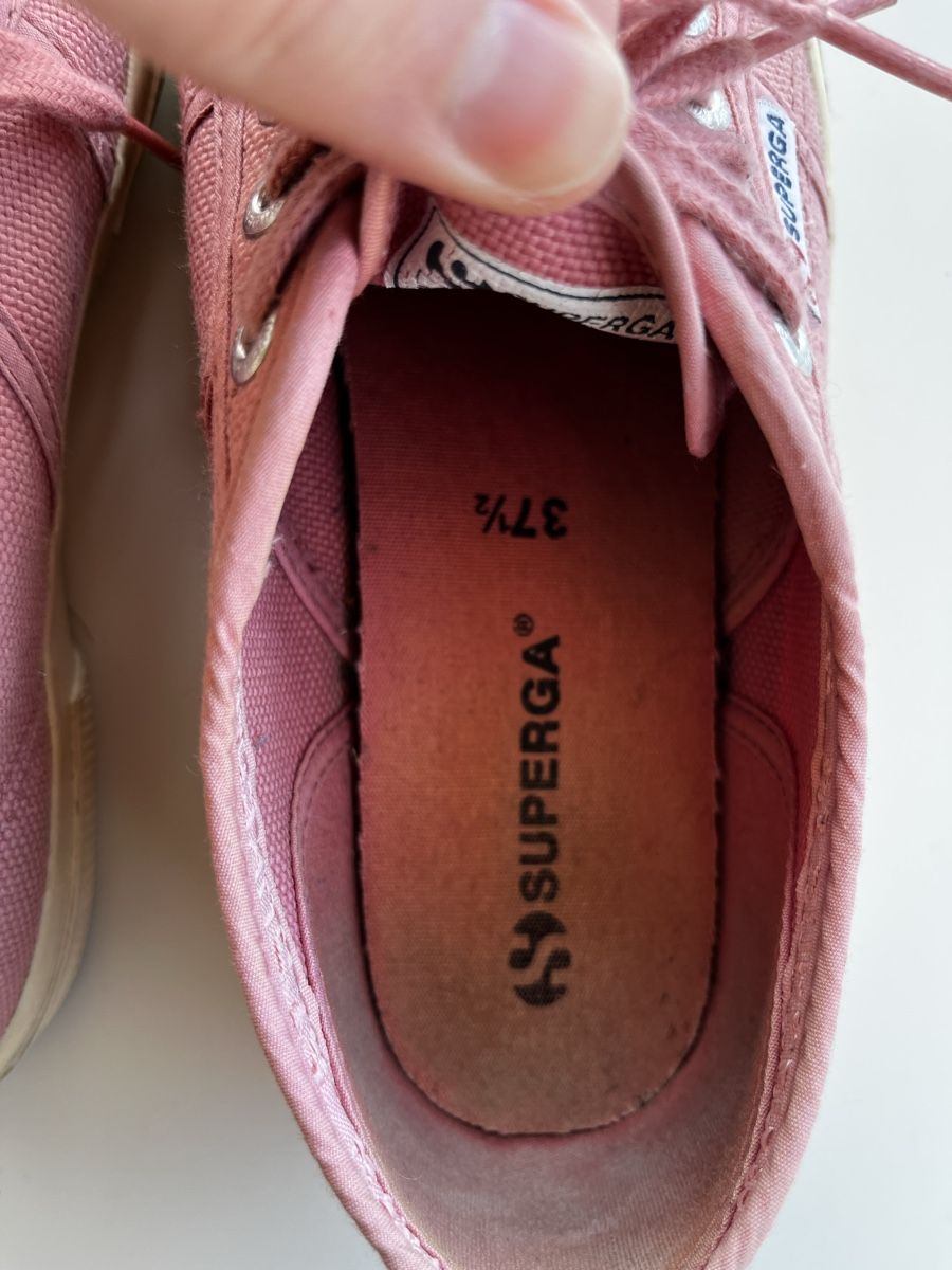 Superga Damenschuhe: Superga Sneaker Cotu 2750 Gr. 37,5 Rosa – Gebraucht aus Olten von hahnice99 2