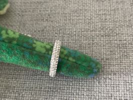Funkelnder Damenring mit Strass - Zeitlos schön!