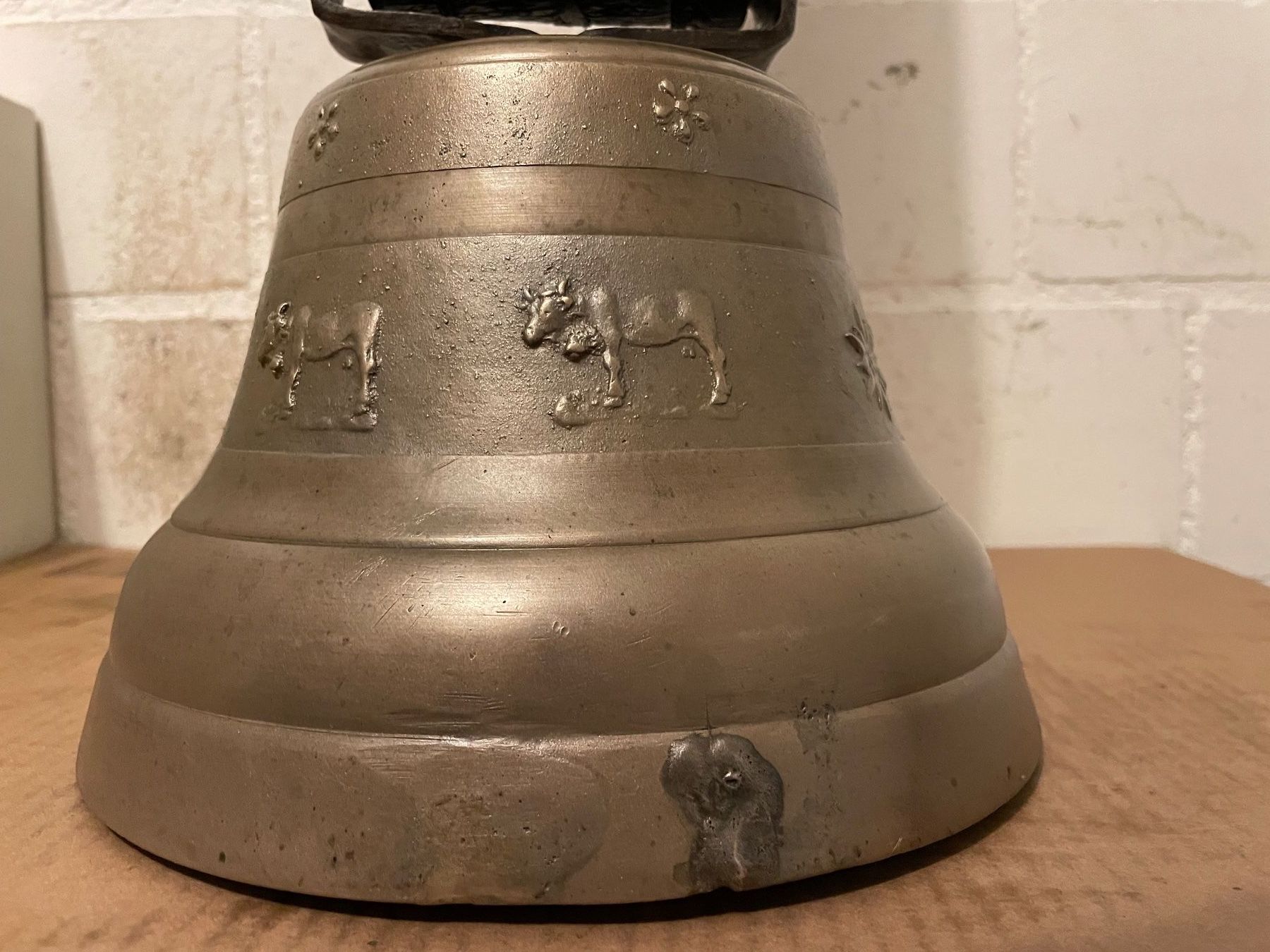 Glocken & Treicheln: Estrichfund alte Glocke ab 1.00 Fr. – Gebraucht aus Birrhard von magisto52 3