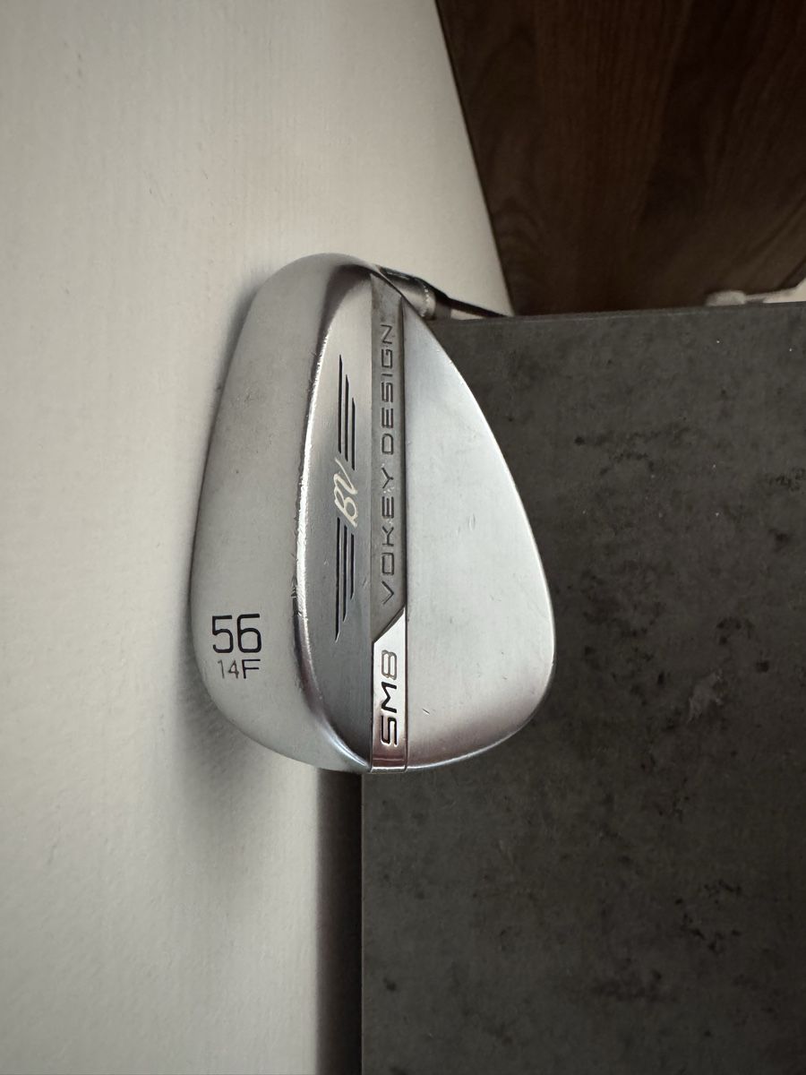 Titleist Mazze & Set: Titleist Vokey SM8 Sand Wedge 56 Loft – Usato da Rheinfelden venduto da BirdieGolf