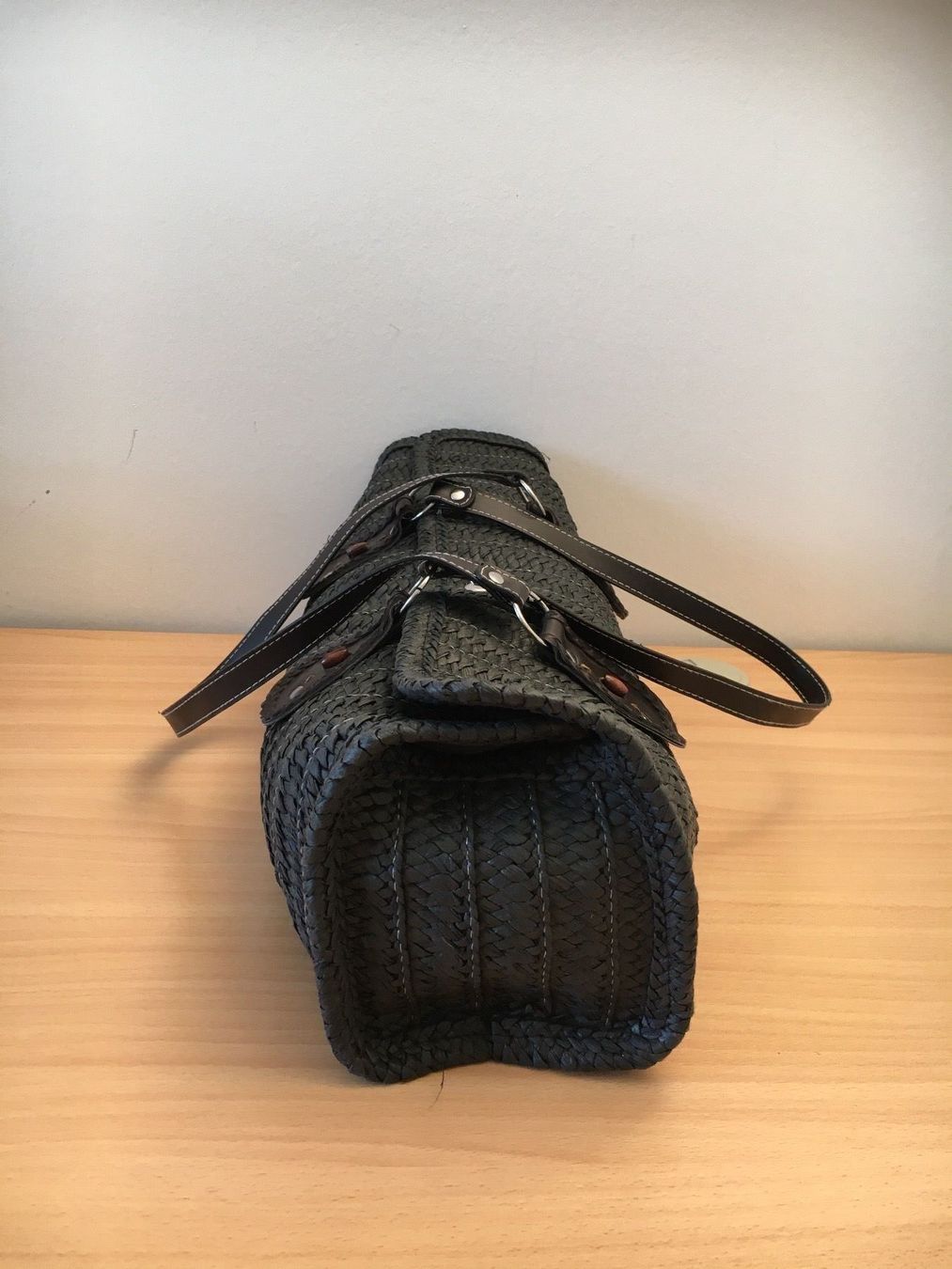 Taschen für Damen: Geflochtene Handtasche, dunkel – Neu (gemäss Beschreibung) aus Luzern von Jiggy_8898 3