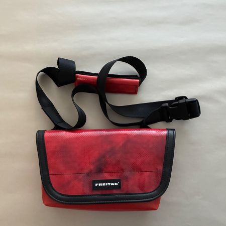FREITAG F40 Jamie Crossbody rot neuwertig Hipbag
