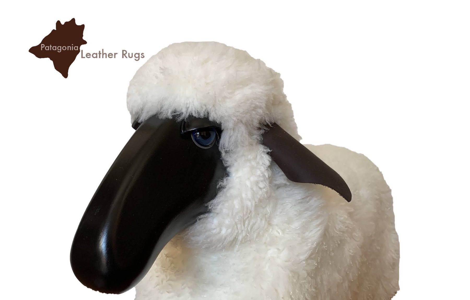 Hocker: Schaf klein White fur - Black wood – Neu und originalverpackt aus Arbedo von patagonialeatherrugs 1