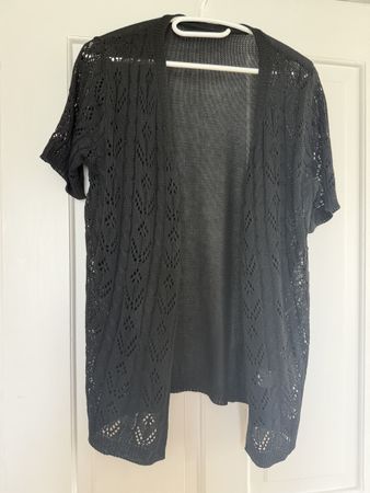 Damen Strickjacke schwarz Kurzarm Grösse L neuwertig