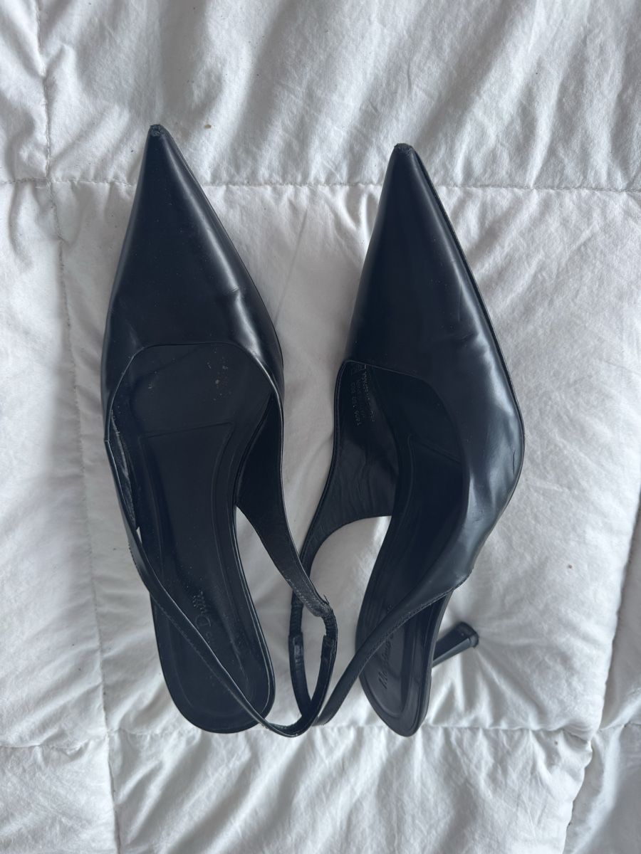 Massimo Dutti Scarpe da donna: Escarpins Massimo Dutti en cuir noir - Taille 40 - Été – Usato da Genève venduto da lejardindesvetements