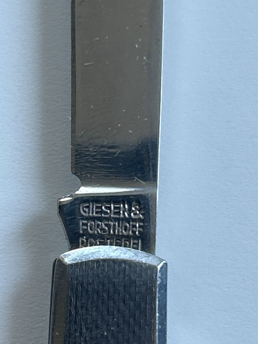 Coltelli tascabile: Messer Giesen & Forsthoff Solingen Metall (S34) – Usato da Neuenhof venduto da SchnaeppliAllerlei 1