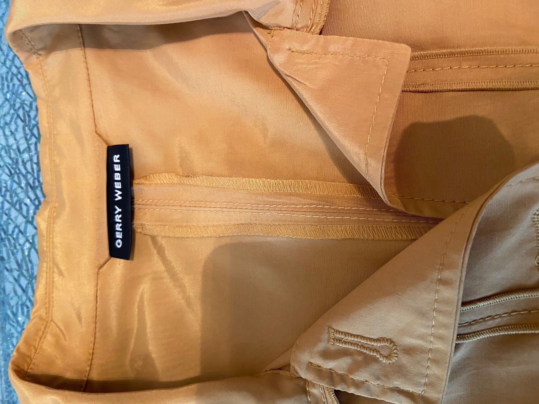 Gerry Weber Camicette: Neue Gerry Weber Bluse – Nuovo (secondo la descrizione) da Oftringen venduto da andrax 1