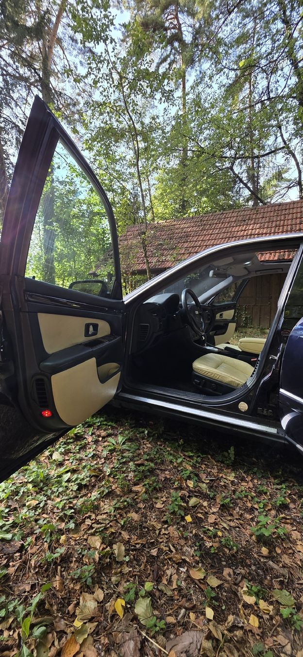Audi Autos: Audi a8 3.7 v8 quattro youngtimer – Gebraucht aus Cugy FR von nih_9dzj 6