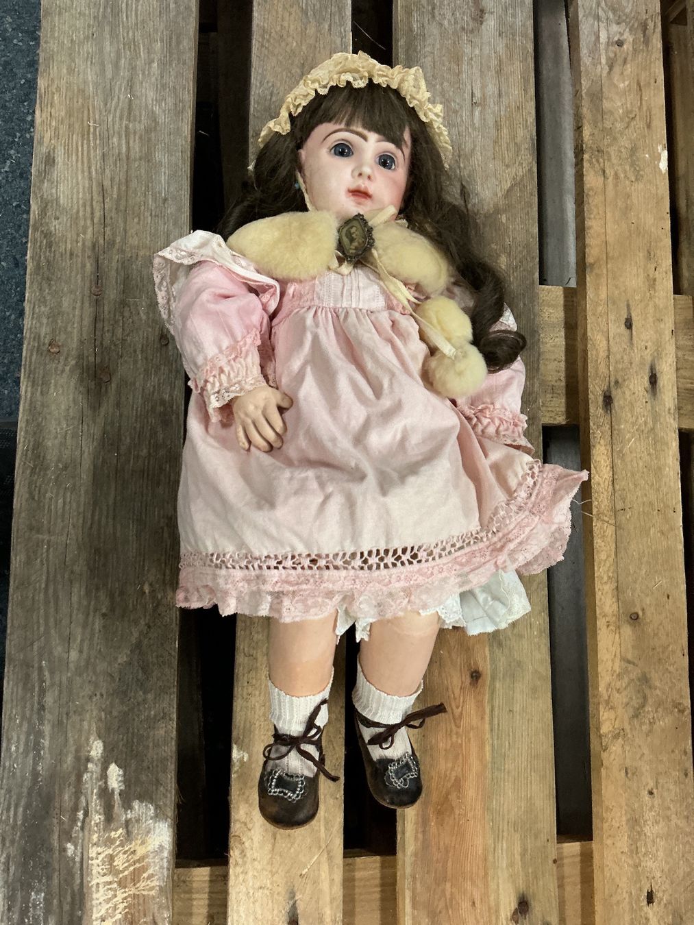 Bambole: Grosse Porzellan Puppe – Usato da Bern venduto da vielerart
