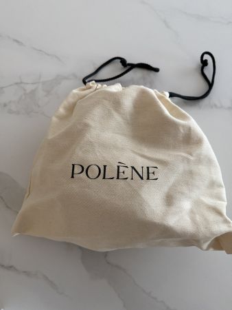 Polène Béri – Tasche schwarz, genarbtes Leder