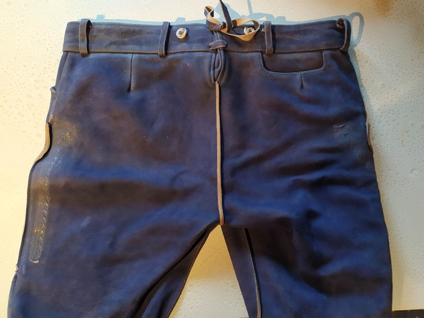 Pantaloni: Stockerpoint Lederhose, blau, Grösse 56 – Nuovo e nell'imballaggio originale da Meggen venduto da dakima 4