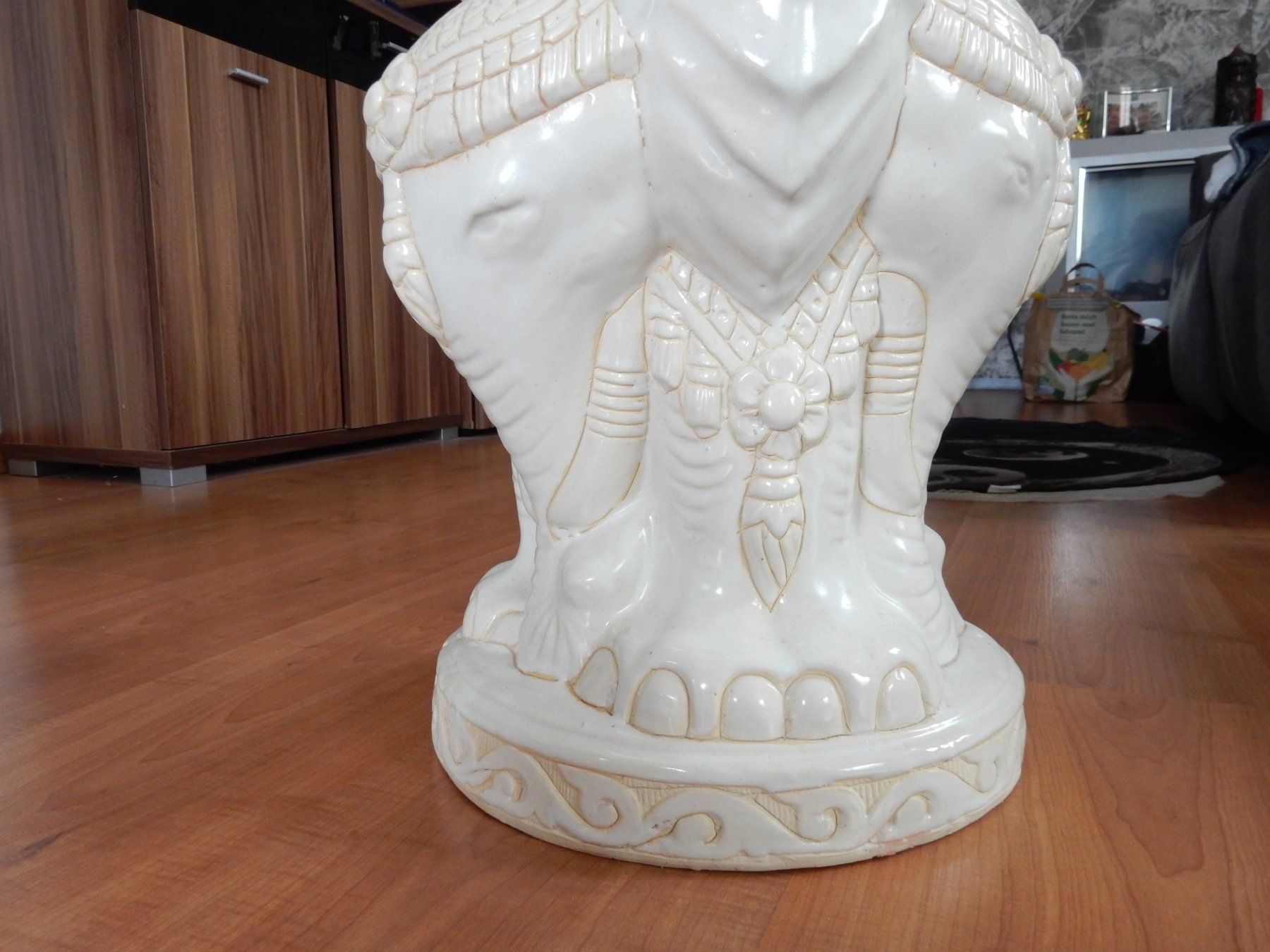 Skulpturen & Statuen: Elefanten Säule Klein aber Oho – Gebraucht aus Balsthal von Subaru11 4