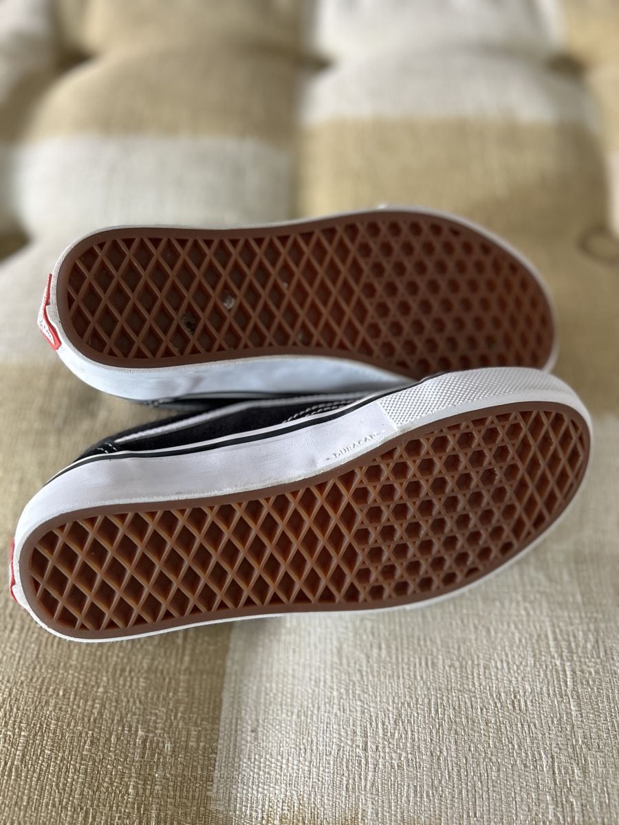 Vans Scarpe da uomo: Sneaker Vans Old Skool schwarz, 36 – Usato da Baar venduto da Reddot 2