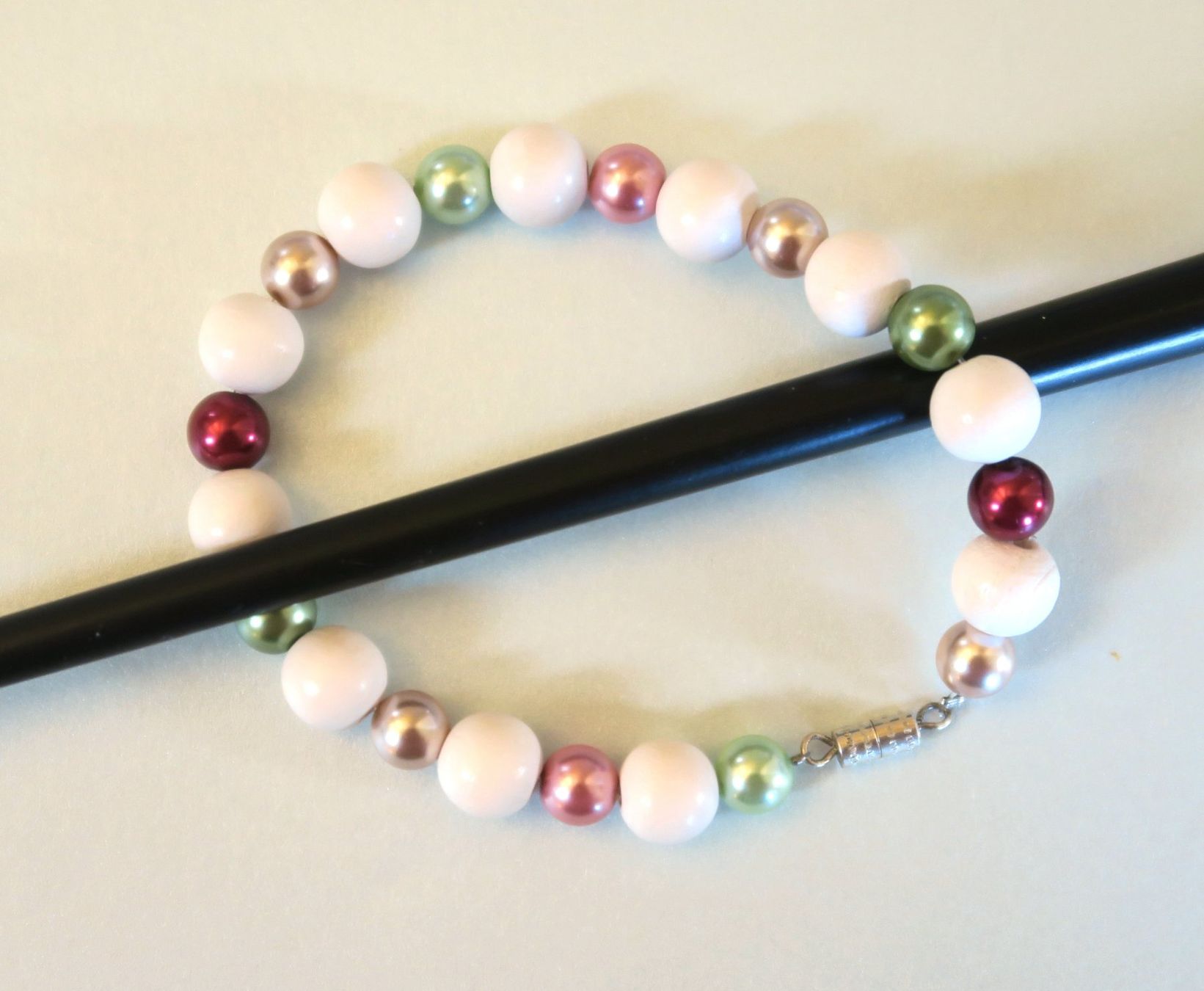Bracciali & Braccialetti: Armband Wachs/Holzperlen – Usato da Brittnau venduto da marlenestone 3