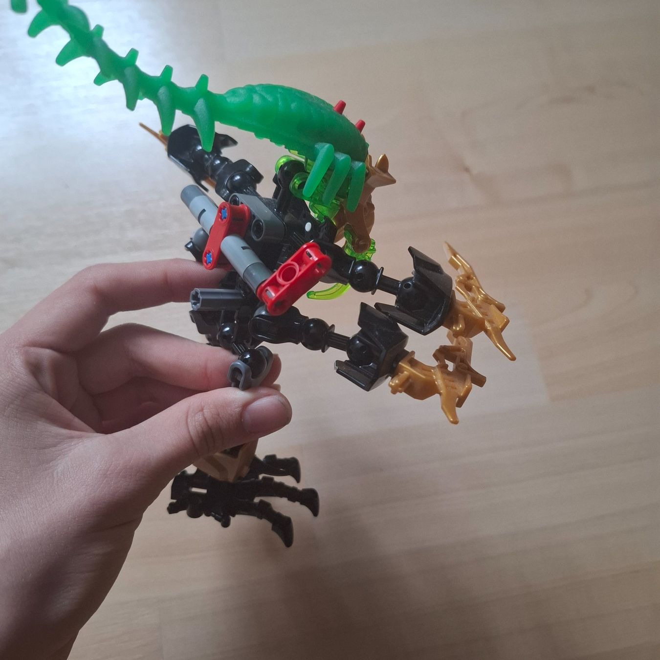 Lego Figuren: Seltener Lego Bionicle – Gebraucht aus Flüelen von ANZAFL 2