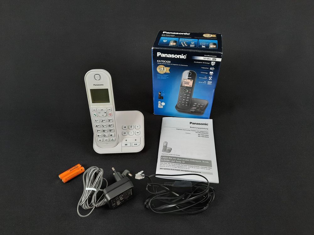 Panasonic KX-TGC422GW Telefono Fisso Senza Fili – Segreteria, Rubrica 120 Numeri, Blocco Chiamate, Display Ambra, Eco Plus