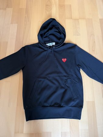 Schwarzer Comme des Garçons Play Hoodie, Grösse M!