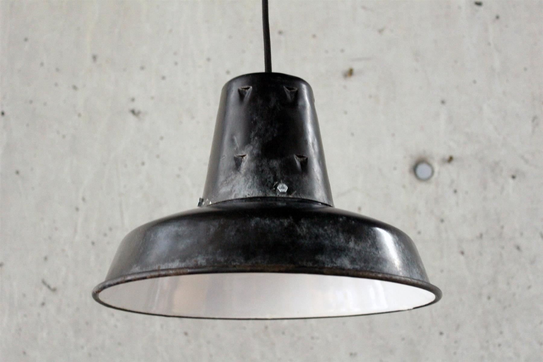 Lampadari & plafoniere: Industriedesign - Emaille - Pendelleuchte. Original von 1920 – Usato da Bern venduto da kultiges