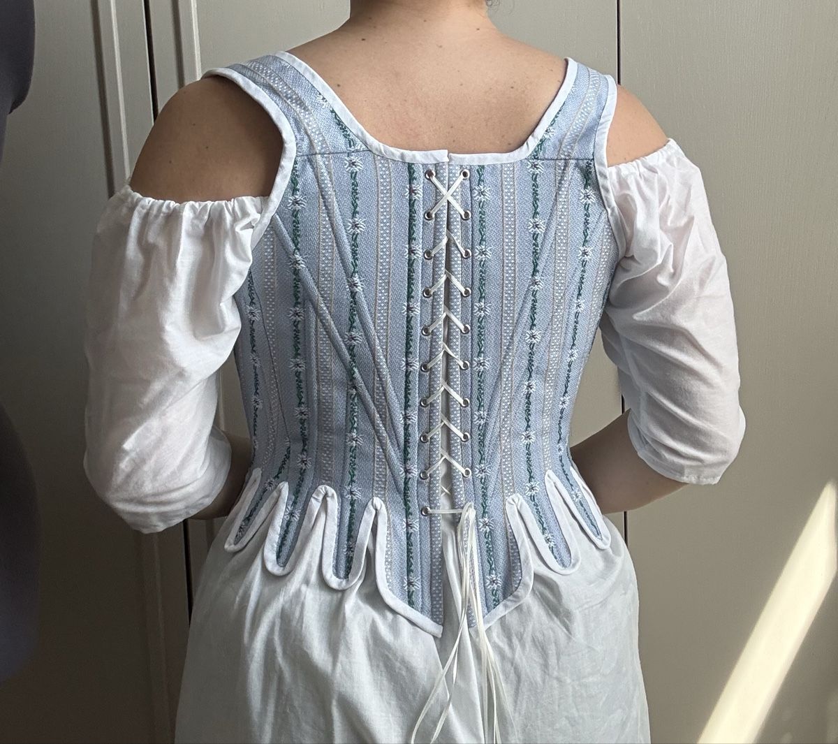 Costumi: Korsett Barock / Rococo Blau Edelweiss – Nuovo e nell'imballaggio originale da Oensingen venduto da Chicotus 4